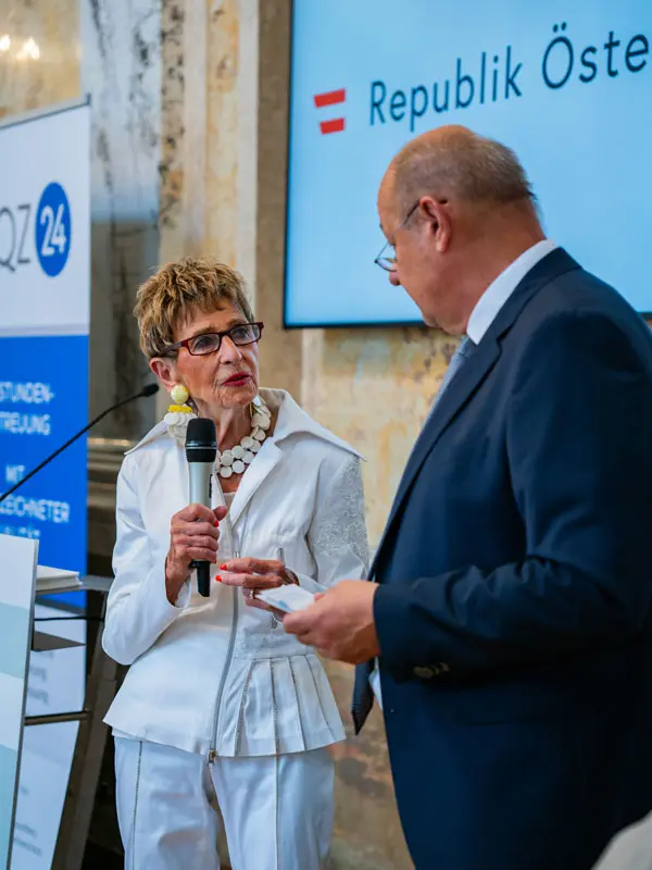 BestCare24_OEQZ_Rezertifizierung_7_Copyright-BMASGPK-Viktoria-Palka